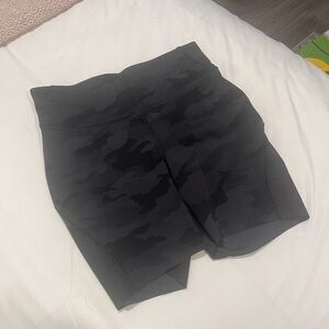 Lululemon Base Pace HR Short 6”